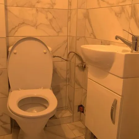 Adriana's Place Apartment *